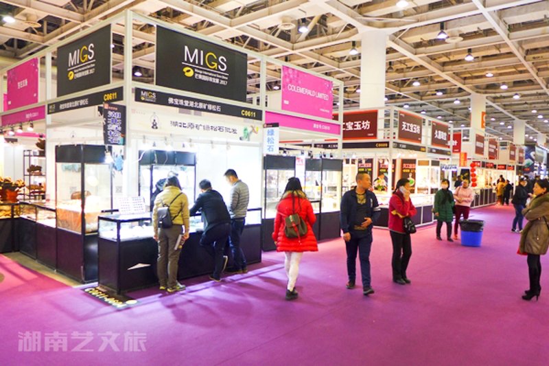 钻戒：见证爱情的永恒符号